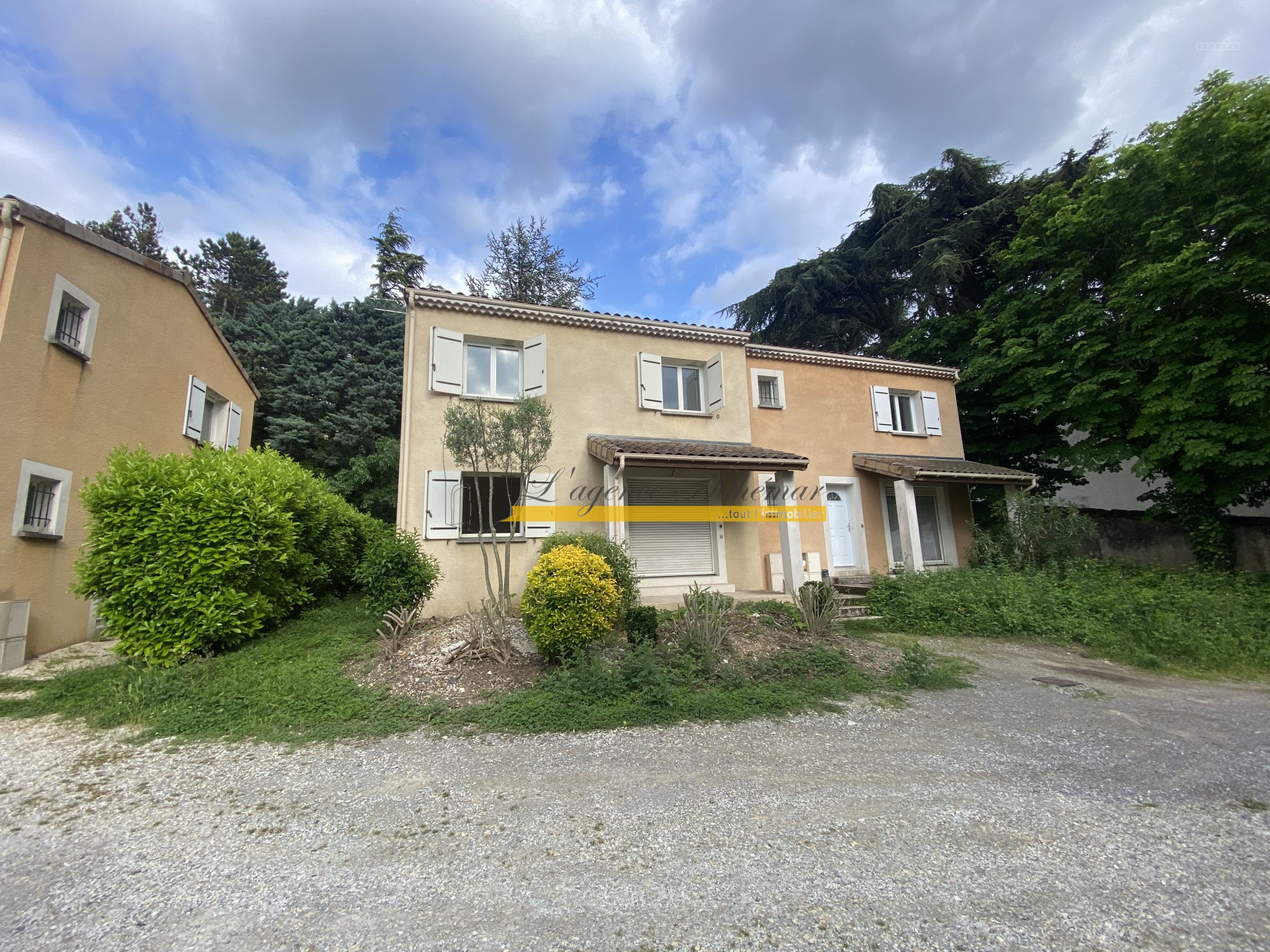 Maison à vendre à Montelimar, 108 m², 5 pièces – photo 1 sur 11