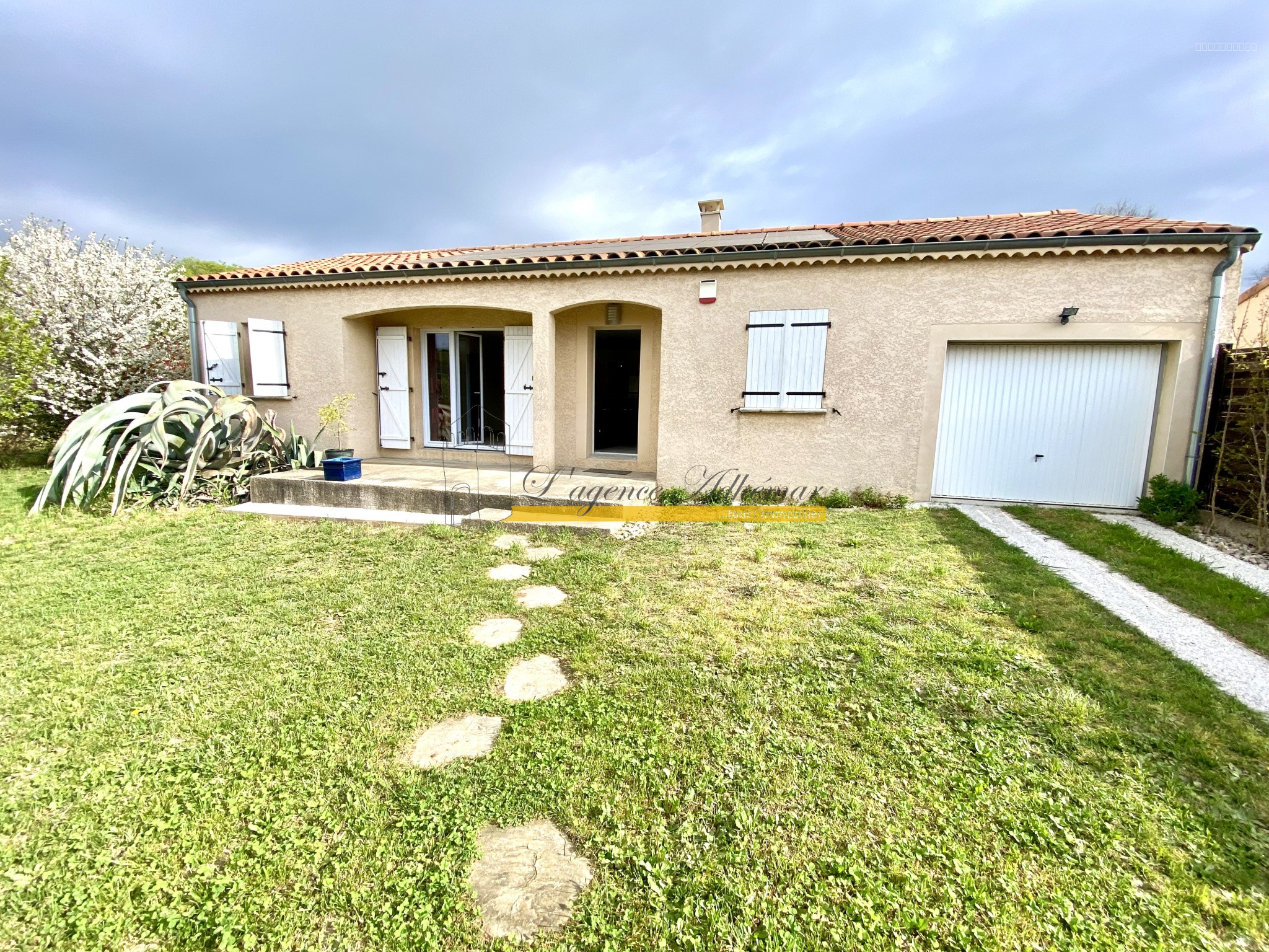 Maison à vendre à Chateauneuf du rhone, 81 m², 4 pièces – photo 1 sur 9