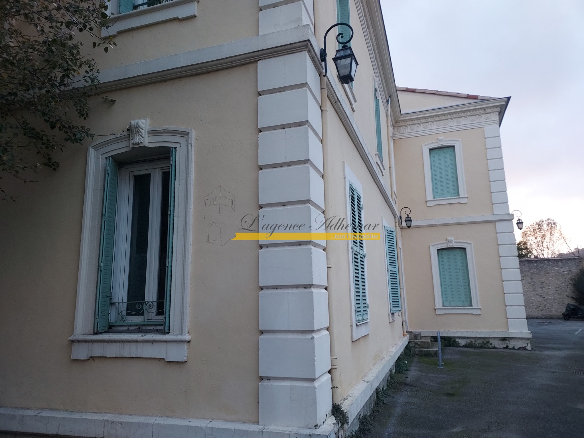 Immeuble à vendre à Viviers, 342 m², 19 pièces – photo 3 sur 11