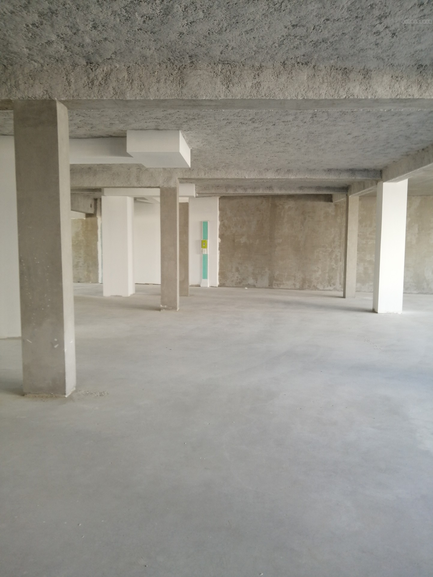 Bien immobilier à louer à La rochelle, 576,5 m² – photo 1 sur 2