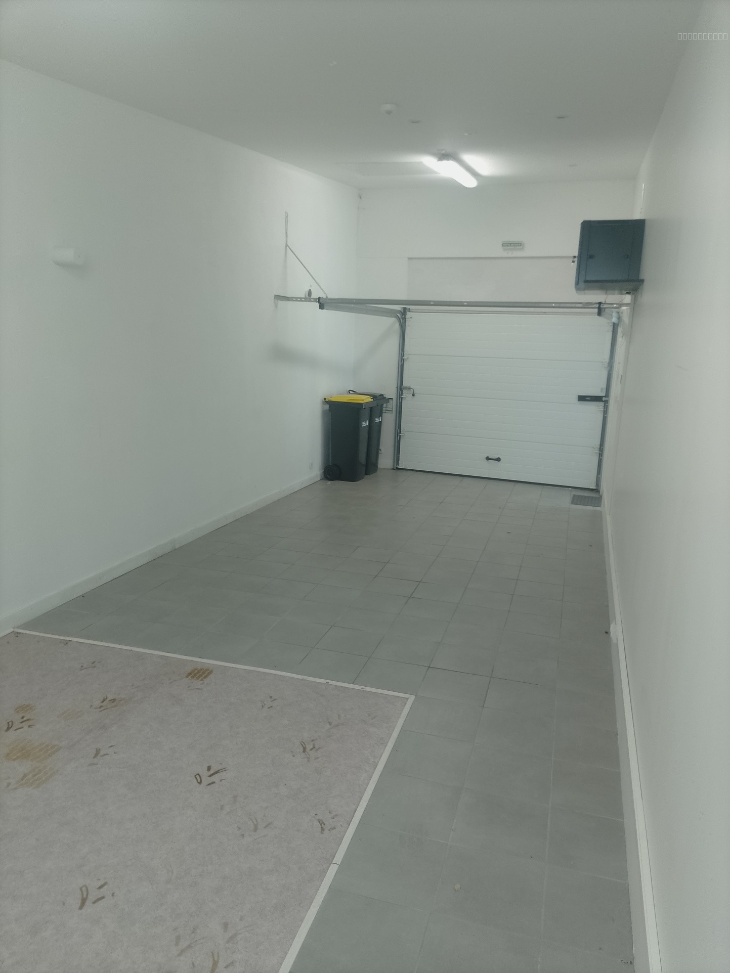 Local commercial à louer à La rochelle, 36 m² – photo 3 sur 3