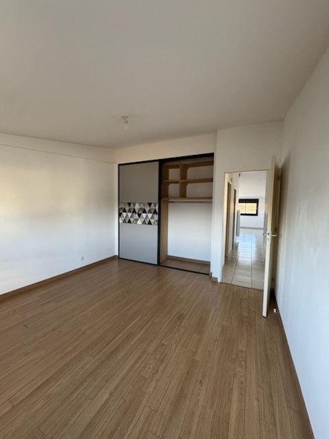 Bien immobilier à louer à La rochelle, 117 m² – photo 2 sur 3