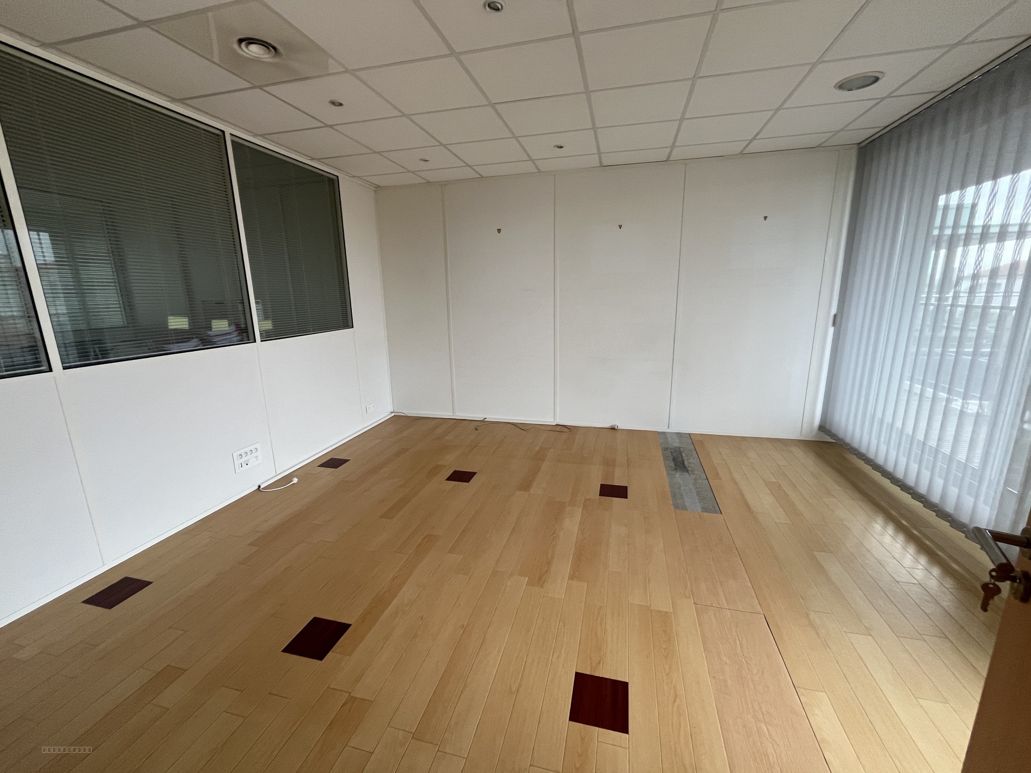 Bien immobilier à vendre à La rochelle, 115 m² – photo 2 sur 2