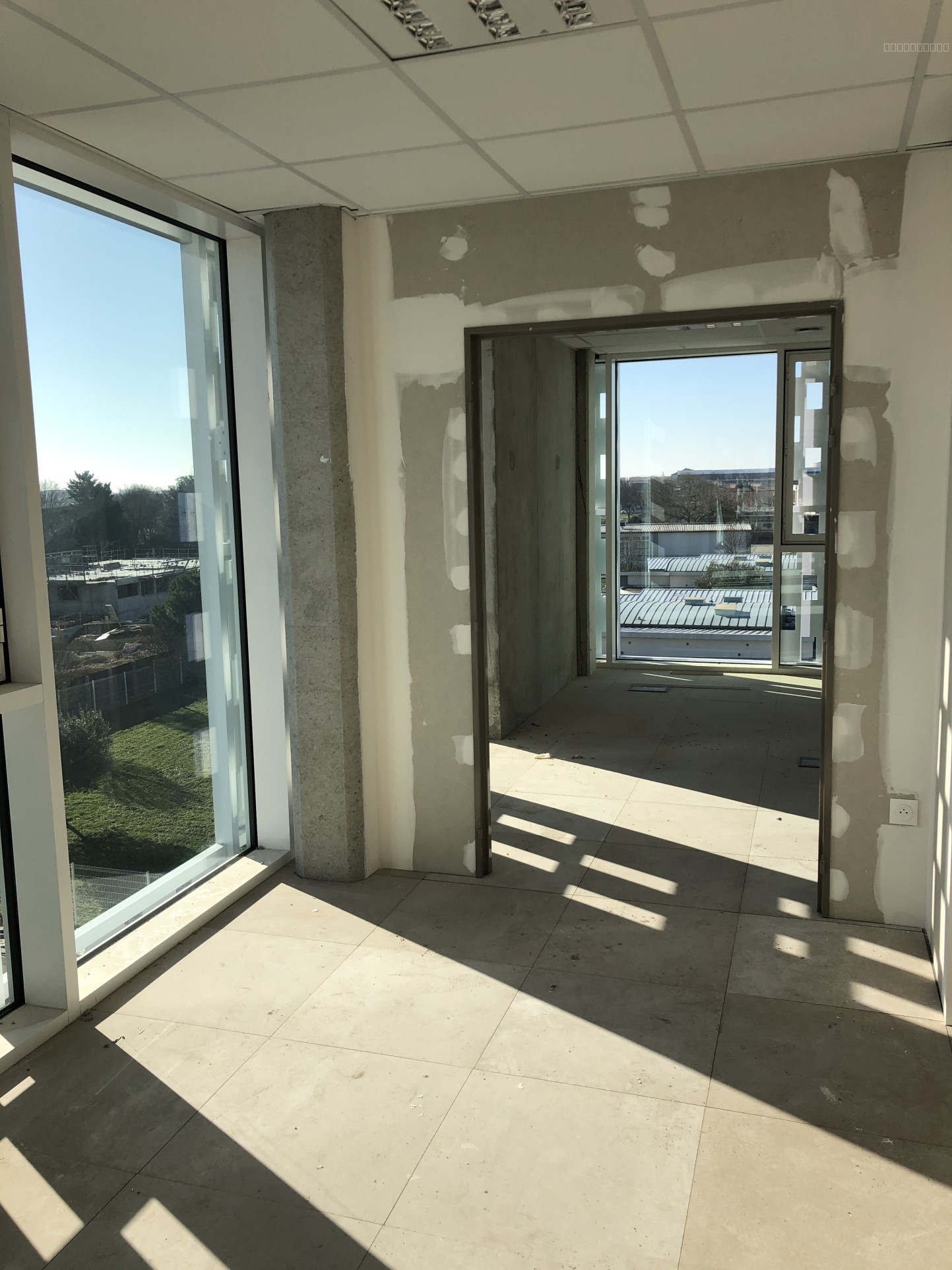 Bien immobilier à louer à La rochelle, 118,4 m² – photo 1 sur 1