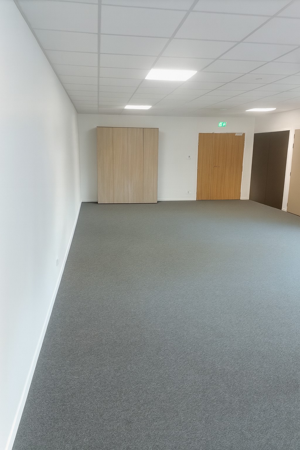 Bien immobilier à louer à Puilboreau, 370 m² – photo 2 sur 2