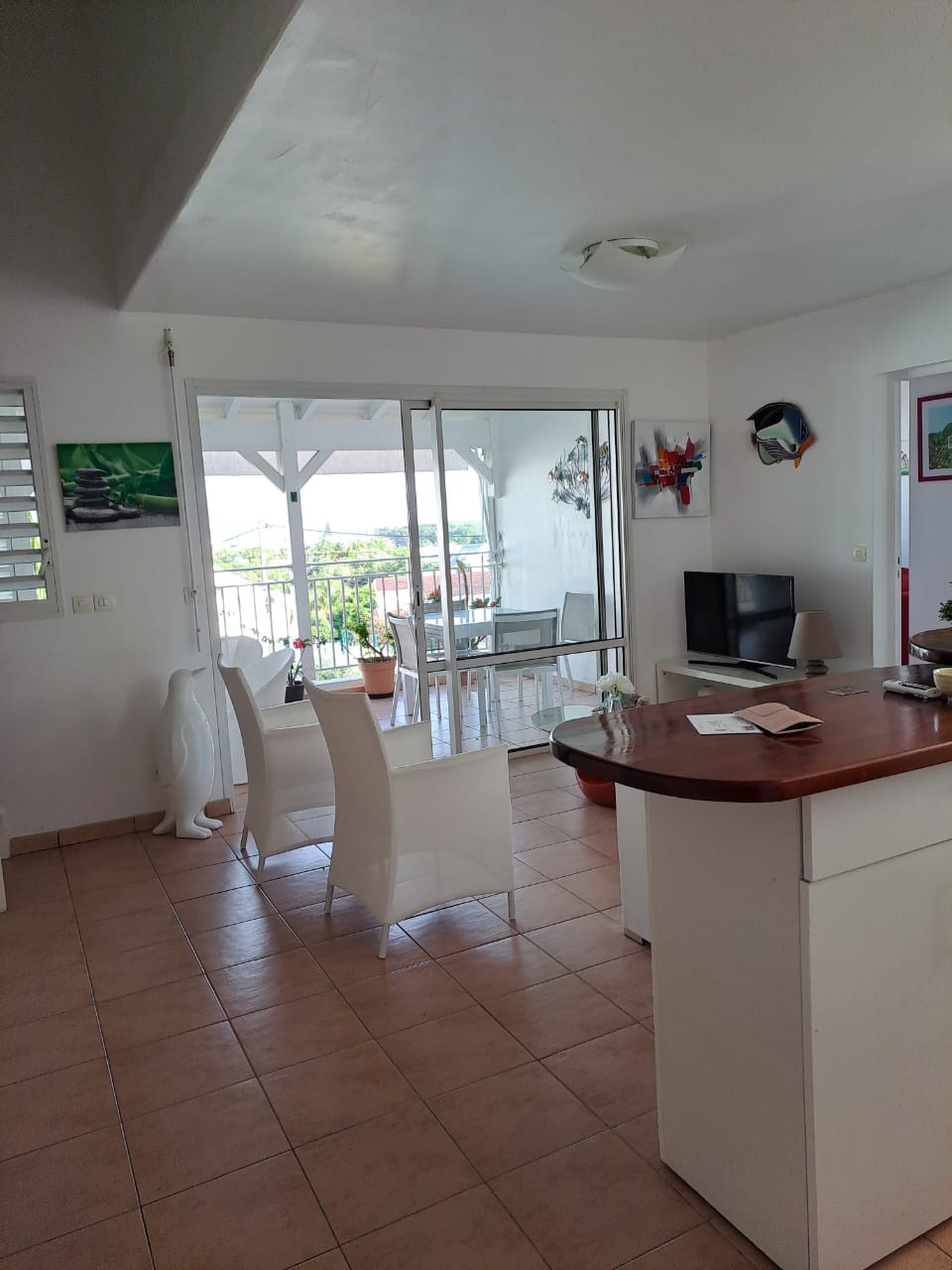 Location T3 Duplex Meublé avec Vue Mer à Dampierre - Terrasse, Parking, Résidence Sécurisée — photo 8
