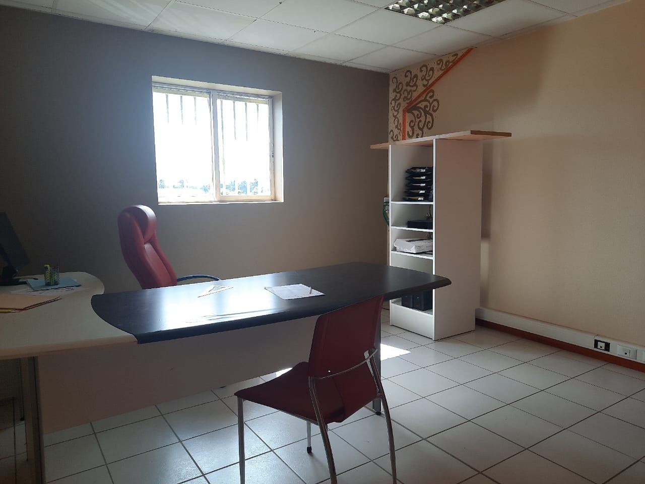Bien immobilier à louer à Ste rose, 90 m² – photo 3 sur 7