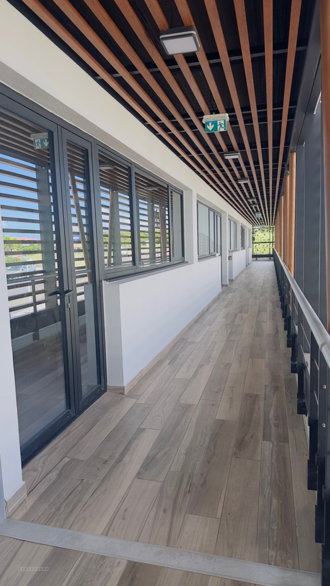 Bien immobilier à louer à Baie mahault, 77,41 m² – photo 2 sur 3