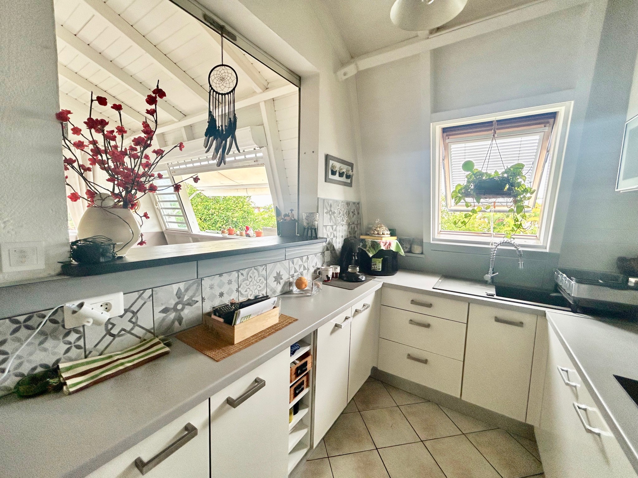 Appartement à vendre à Baie mahault, 79 m², 4 pièces – photo 2 sur 9