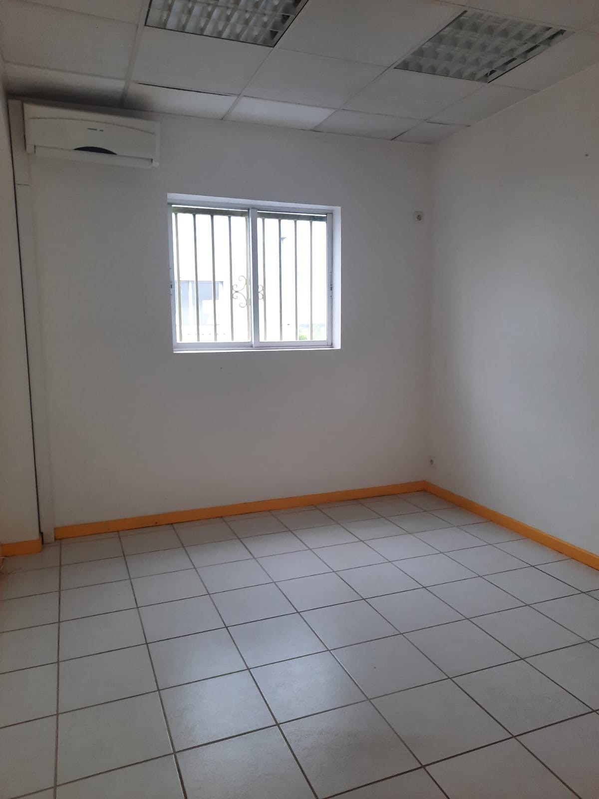 Bien immobilier à louer à Ste rose, 69,43 m² – photo 2 sur 5