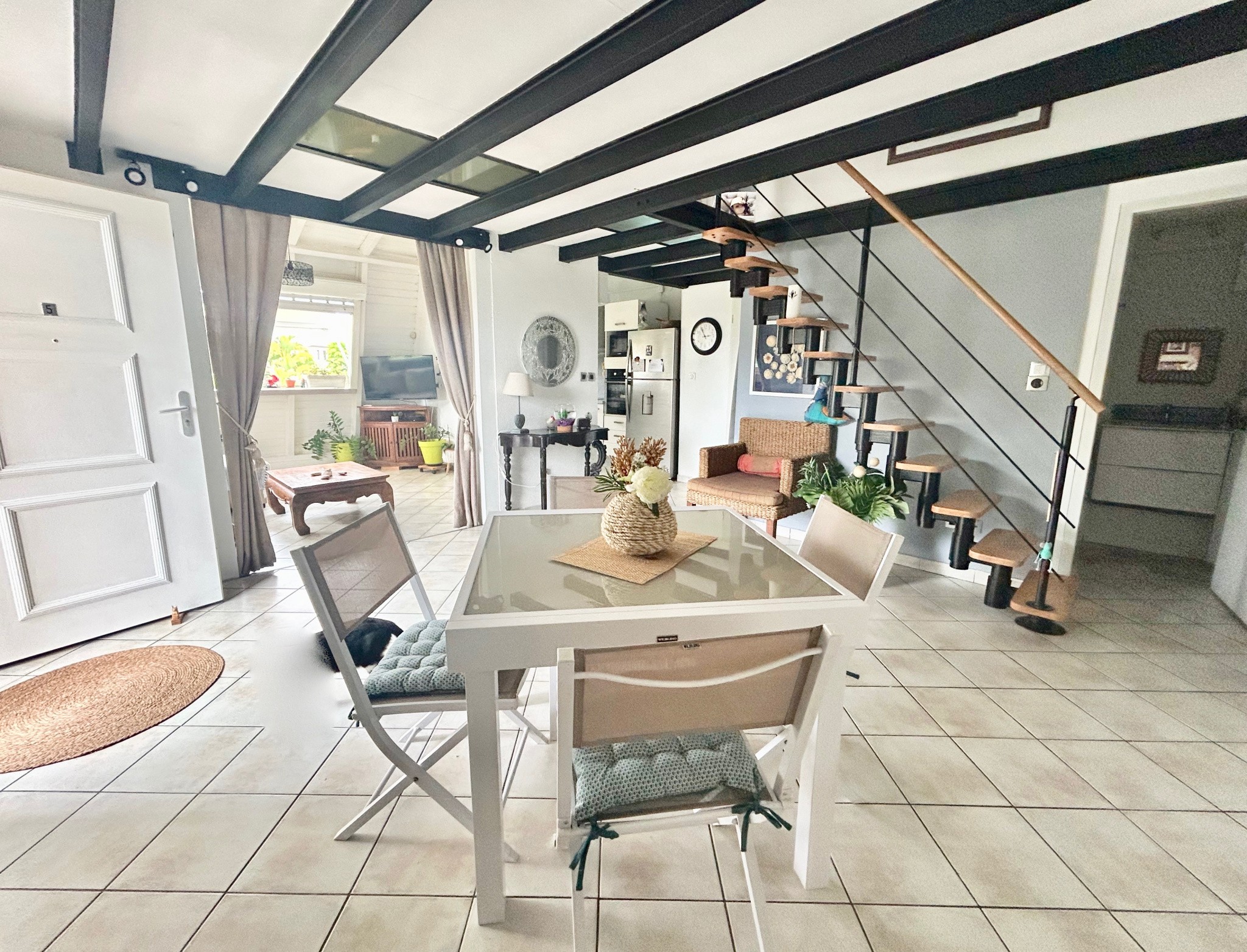 Appartement à vendre à Baie mahault, 79 m², 4 pièces – photo 1 sur 9