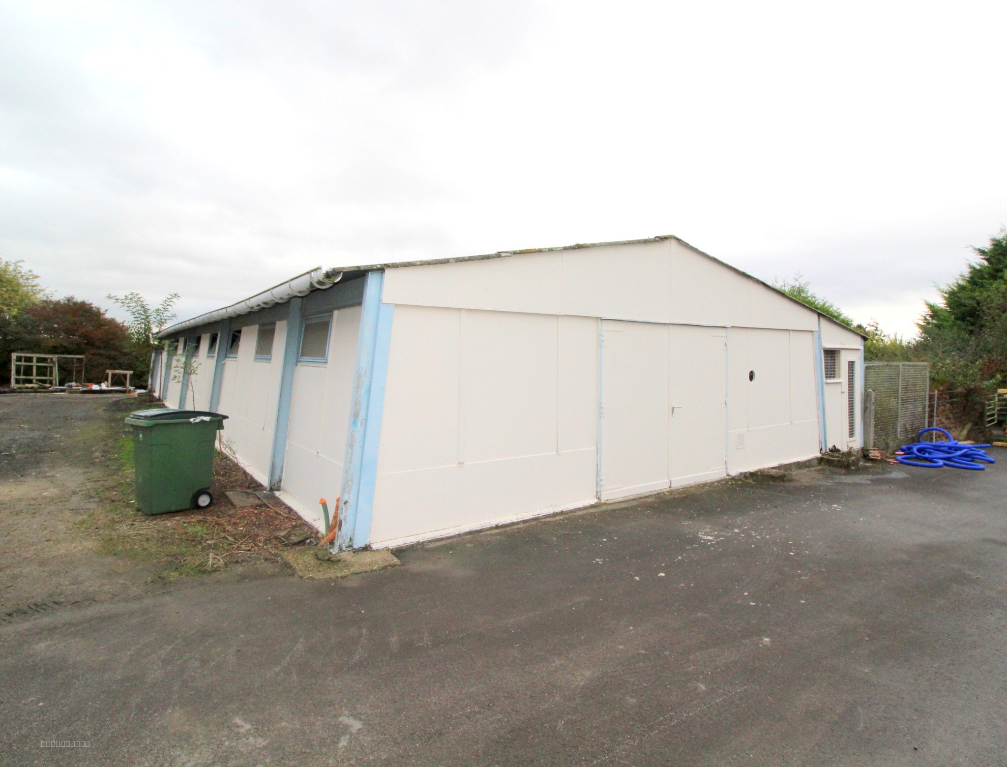 Entrepôt à louer à Poulainville, 167 m² – photo 2 sur 4