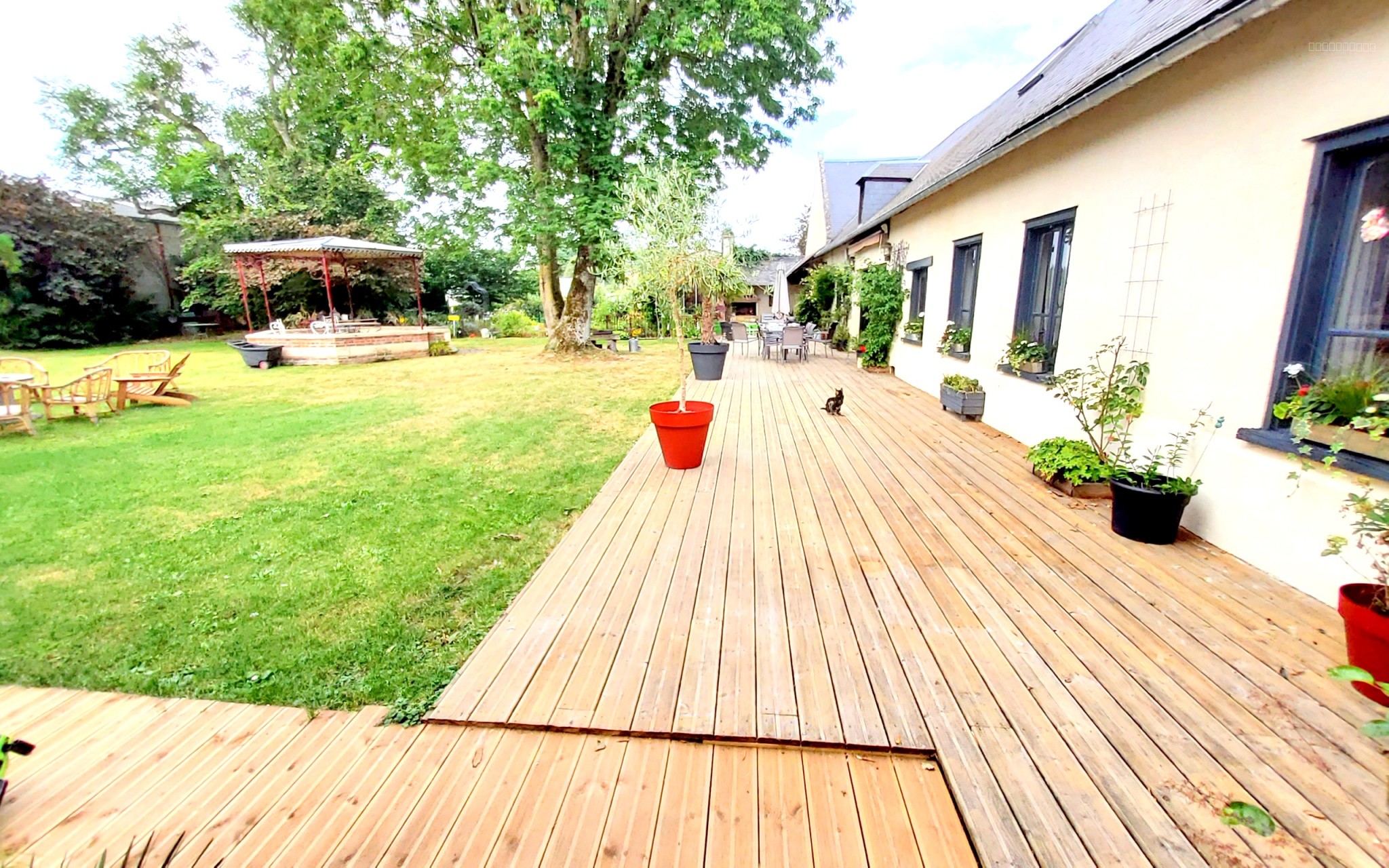 Maison à vendre à Hangest en santerre, 280 m², 6 pièces – photo 1 sur 9