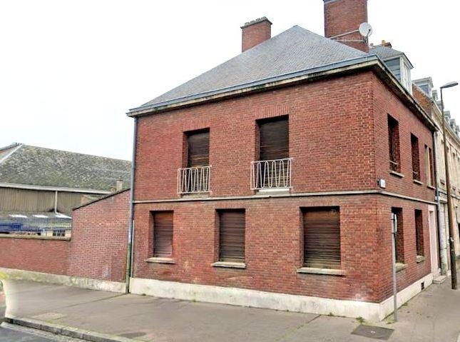 Maison à vendre à Amiens, 200 m², 9 pièces – photo 1 sur 7
