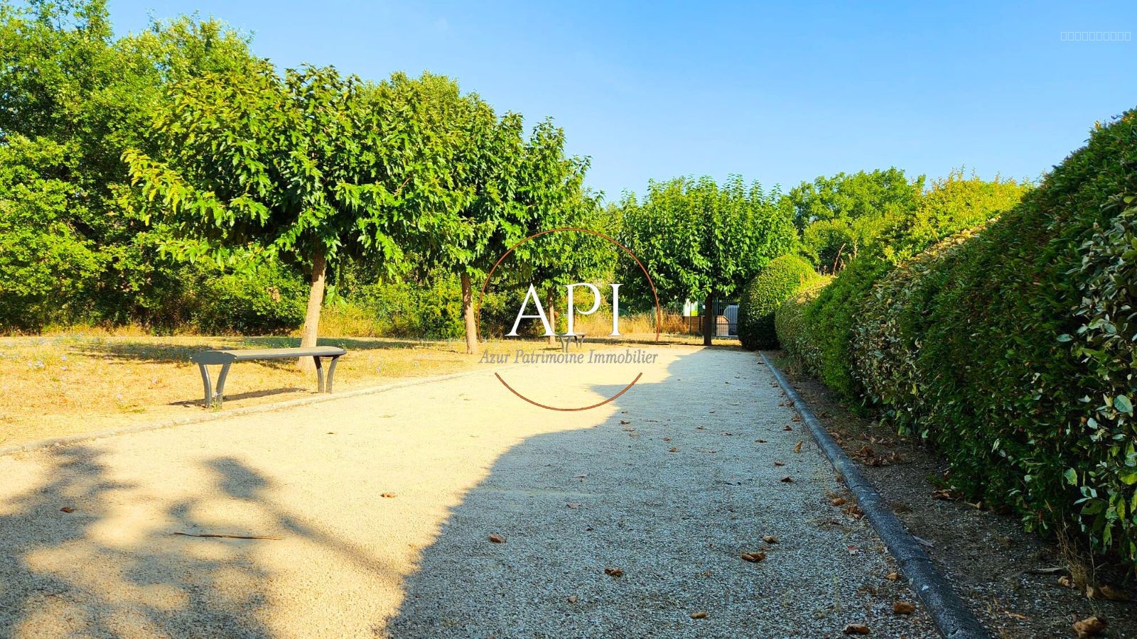 Maison à vendre à Tourrettes, 396 m², 4 pièces – photo 3 sur 15