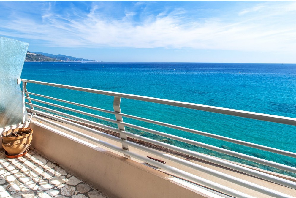 Appartement à vendre à Menton, 67,7 m², 3 pièces – photo 1 sur 15