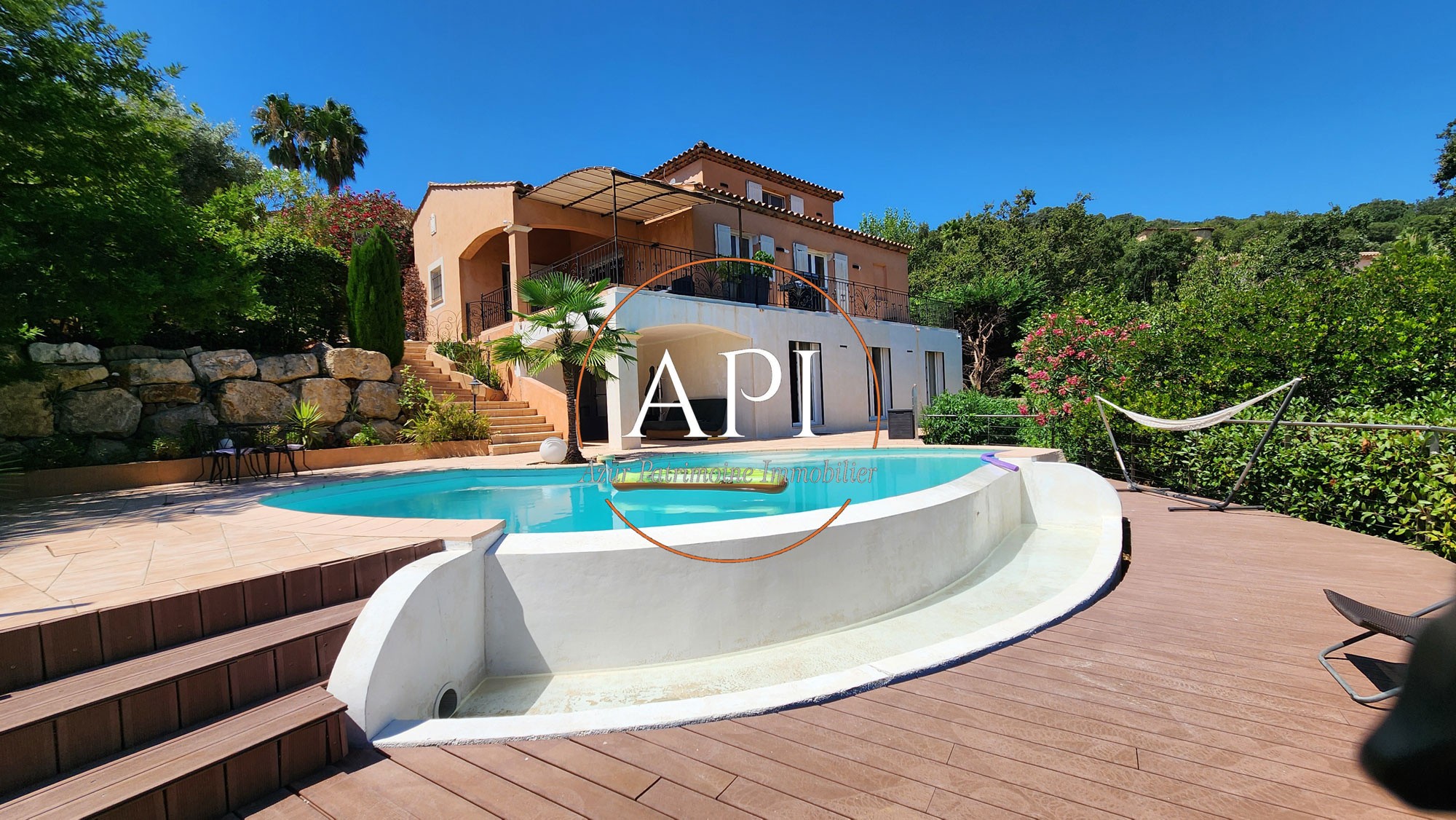 Maison à vendre à Les adrets de l esterel, 174 m², 5 pièces – photo 1 sur 20