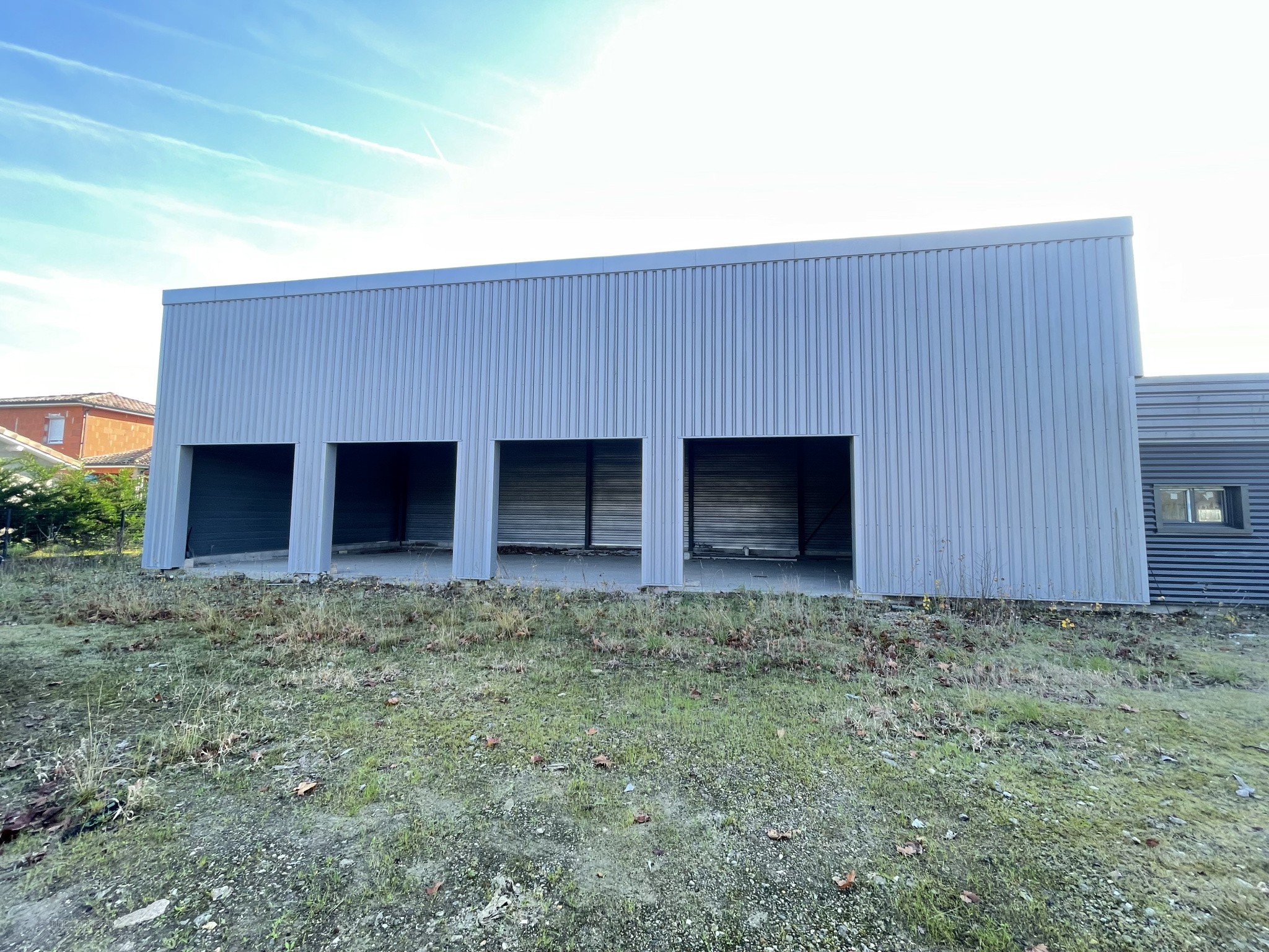 Local d’activité - Entrepôt neuf 322m2 — photo 6