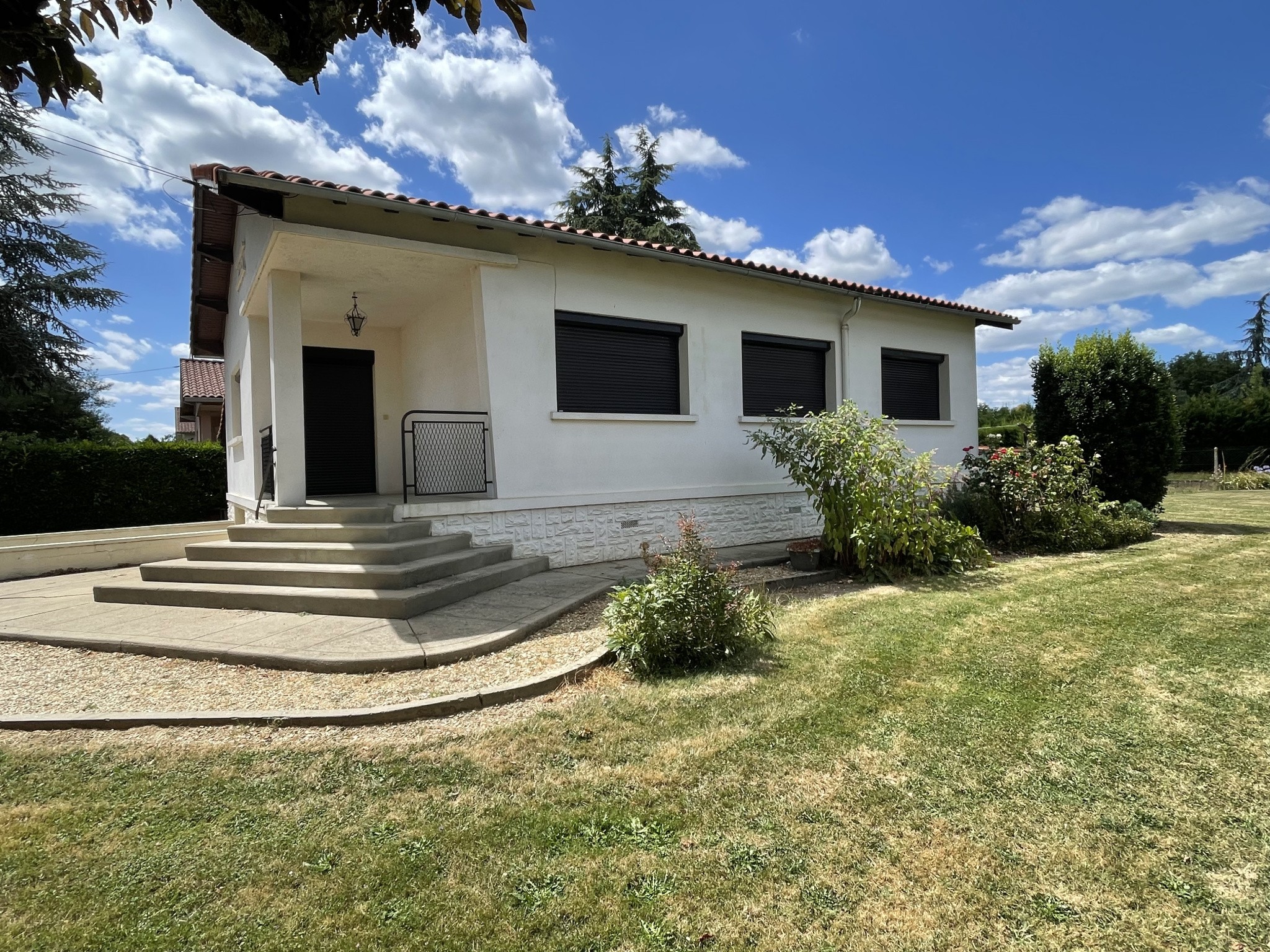 Maison à vendre à Labastide st pierre, 75 m², 4 pièces – photo 1 sur 11