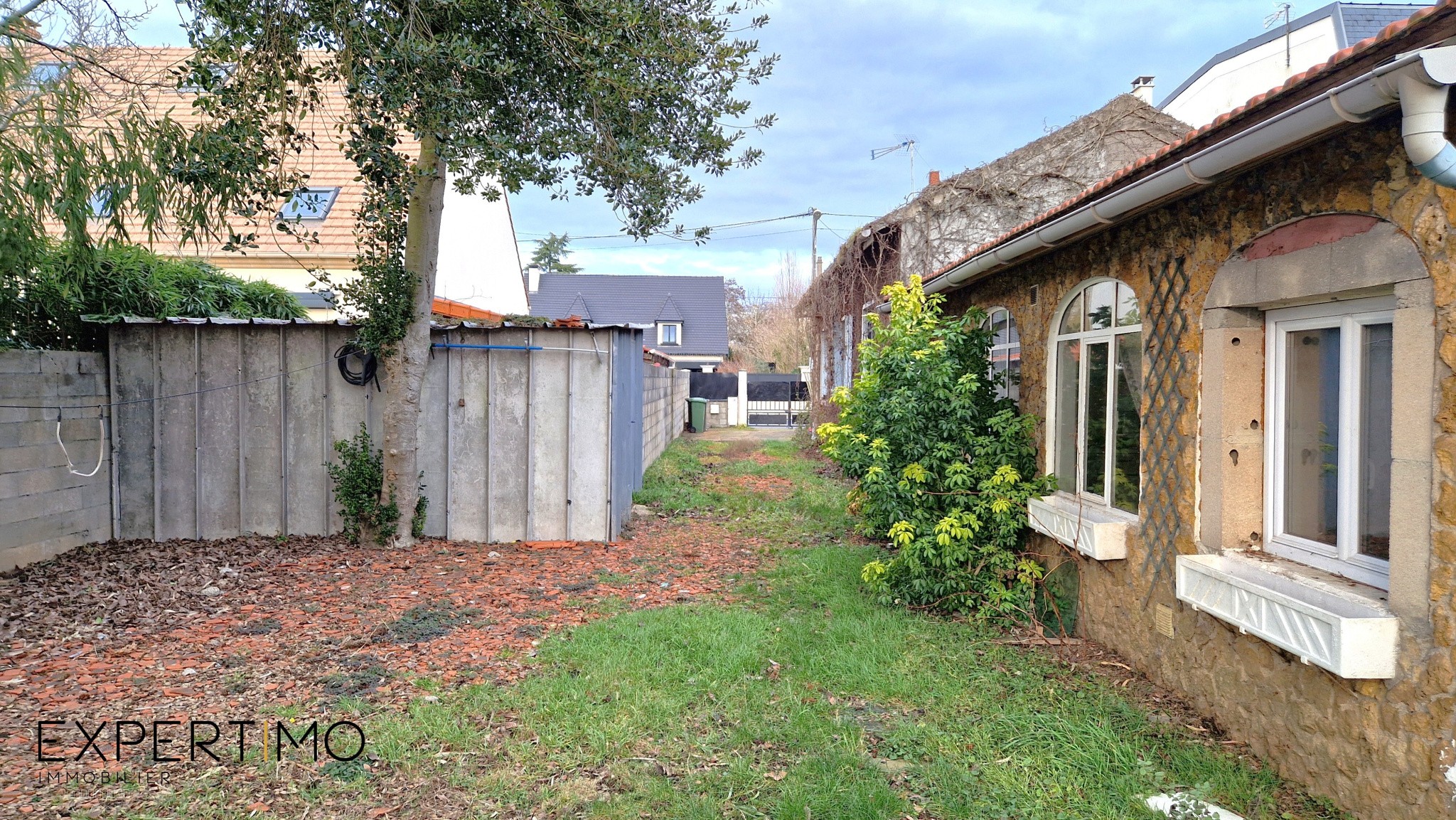 À VENDRE Sainte-Geneviève-des-Bois (91700)   Maison de plain-pied à rénover avec jardin et stationnement — photo 16
