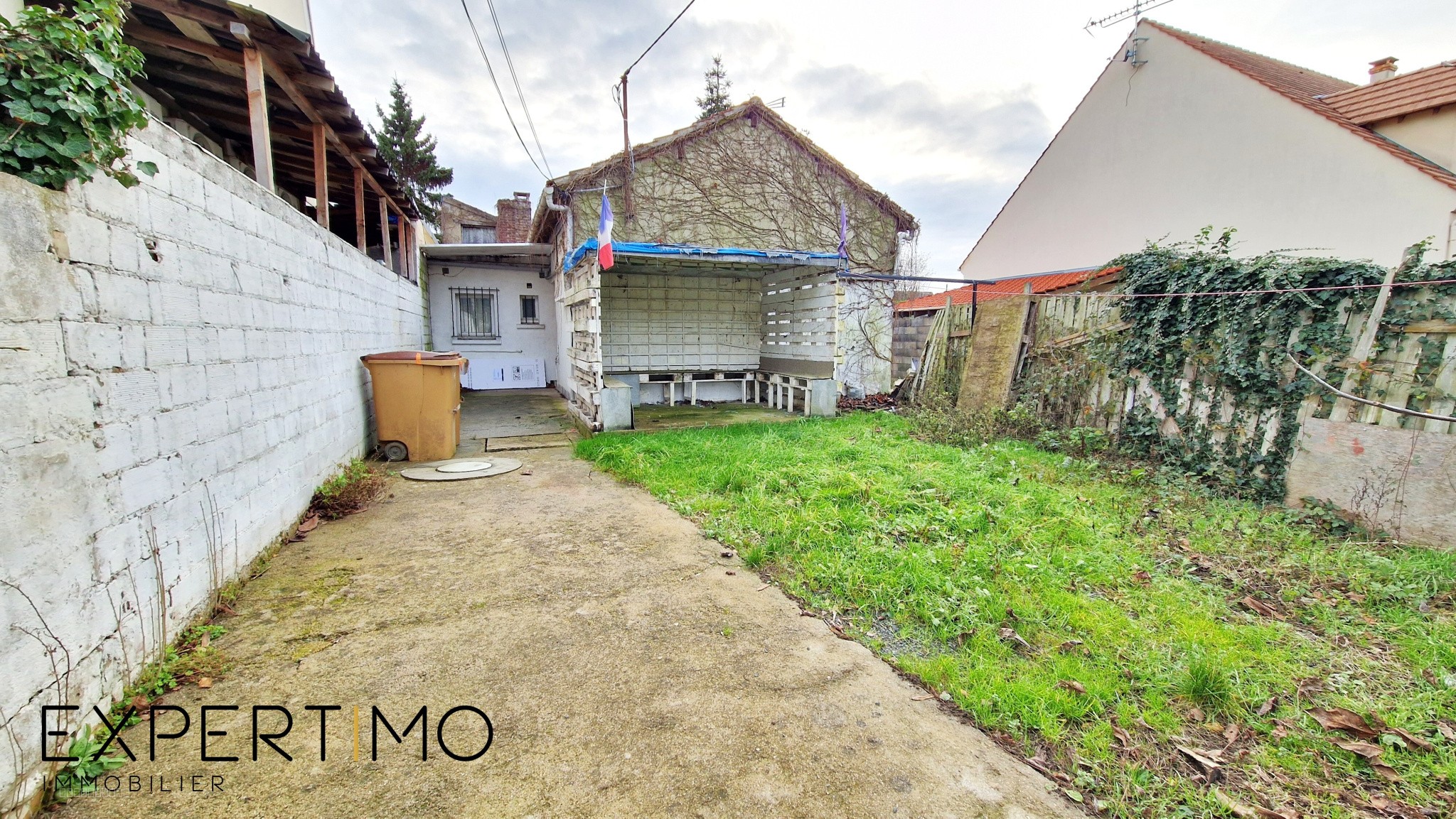 Sainte-Géneviève-des-Bois (91700)   Maison de plain-pied avec jardin et stationnement — photo 14