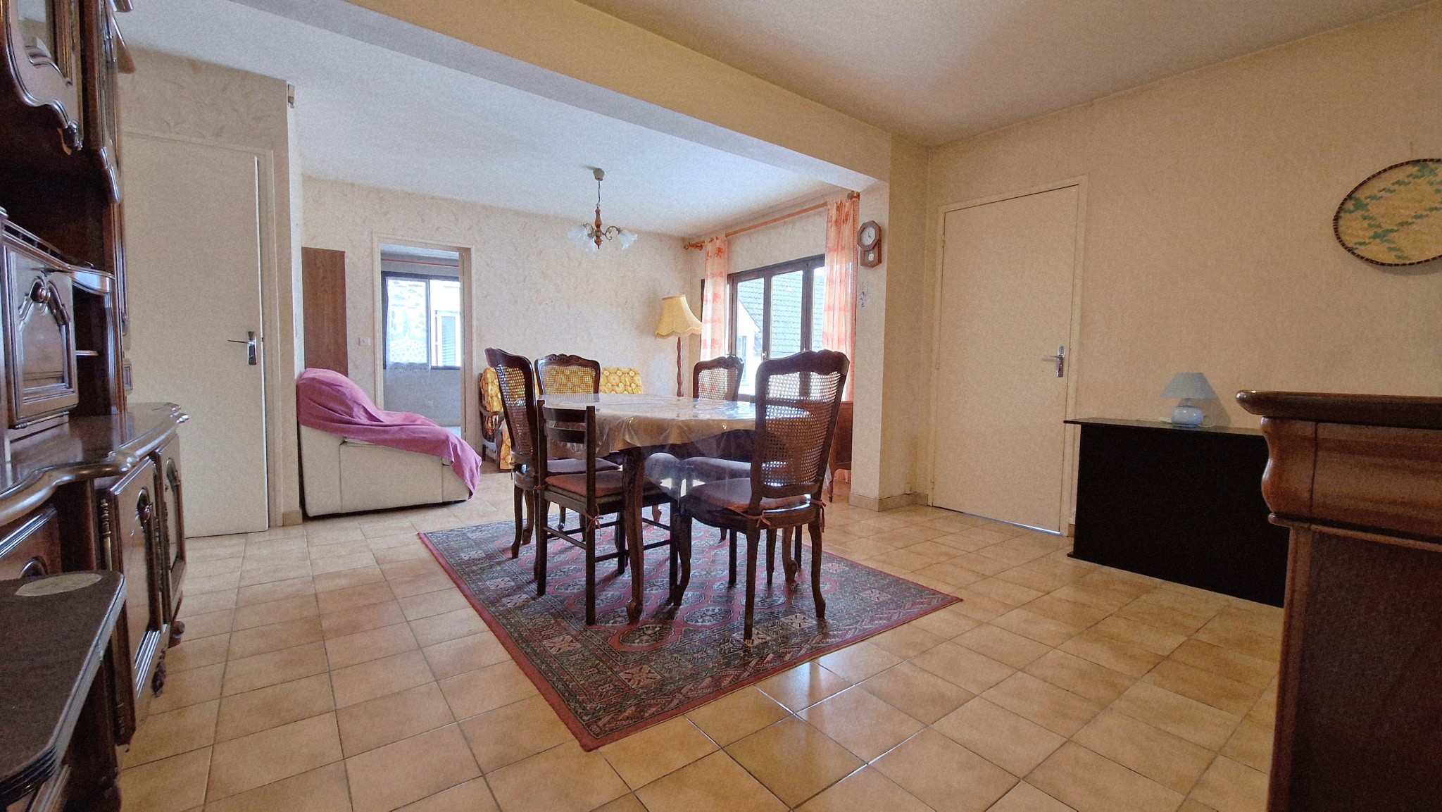 Bien immobilier à vendre à Sermaises, 219 m², 3 pièces – photo 2 sur 13
