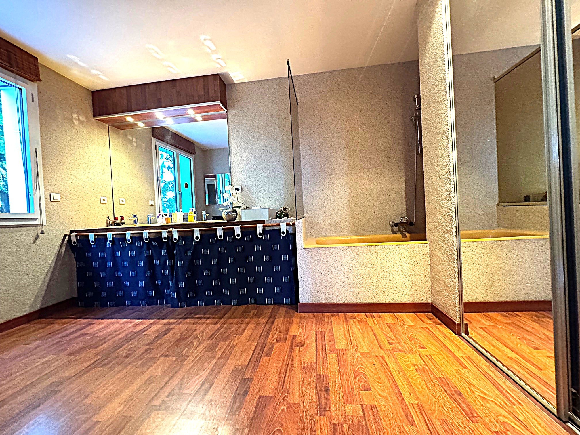 A Plailly, Belle maison individuelle élevée sur sous sol total et  un terrain de 2750 m2 — photo 8