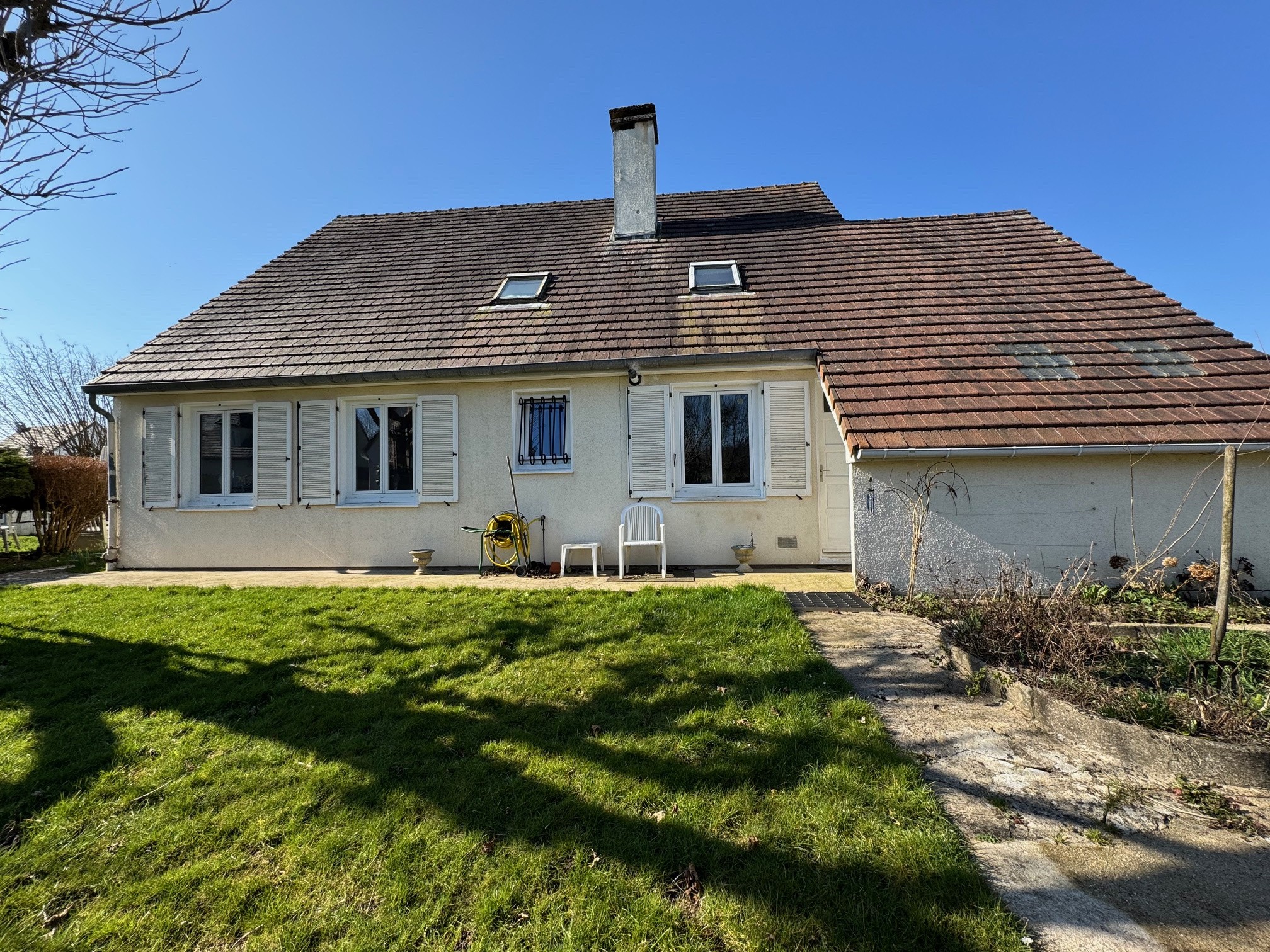 Maison à vendre à Plailly, 750 m², 7 pièces – photo 1 sur 10