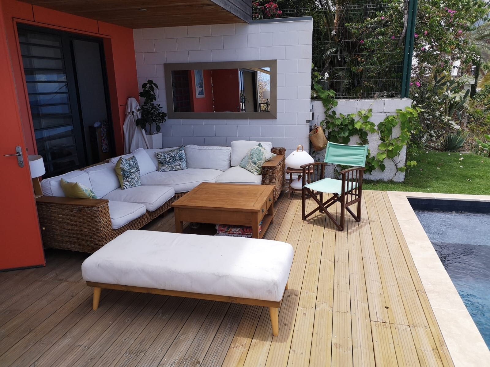 Maison à vendre à St gilles les bains, 120 m², 5 pièces – photo 2 sur 9