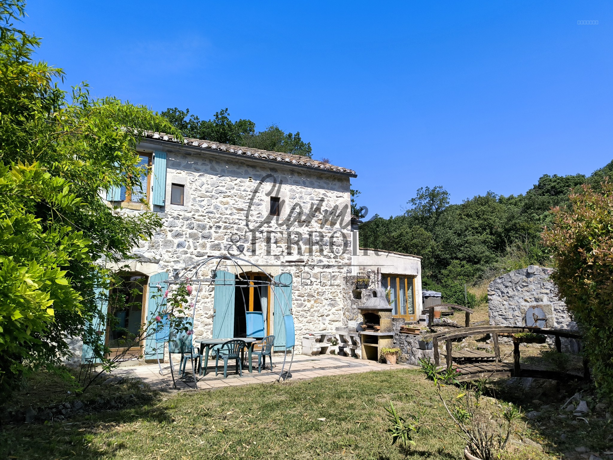 Maison à vendre à Uzes, 140 m², 7 pièces – photo 1 sur 15