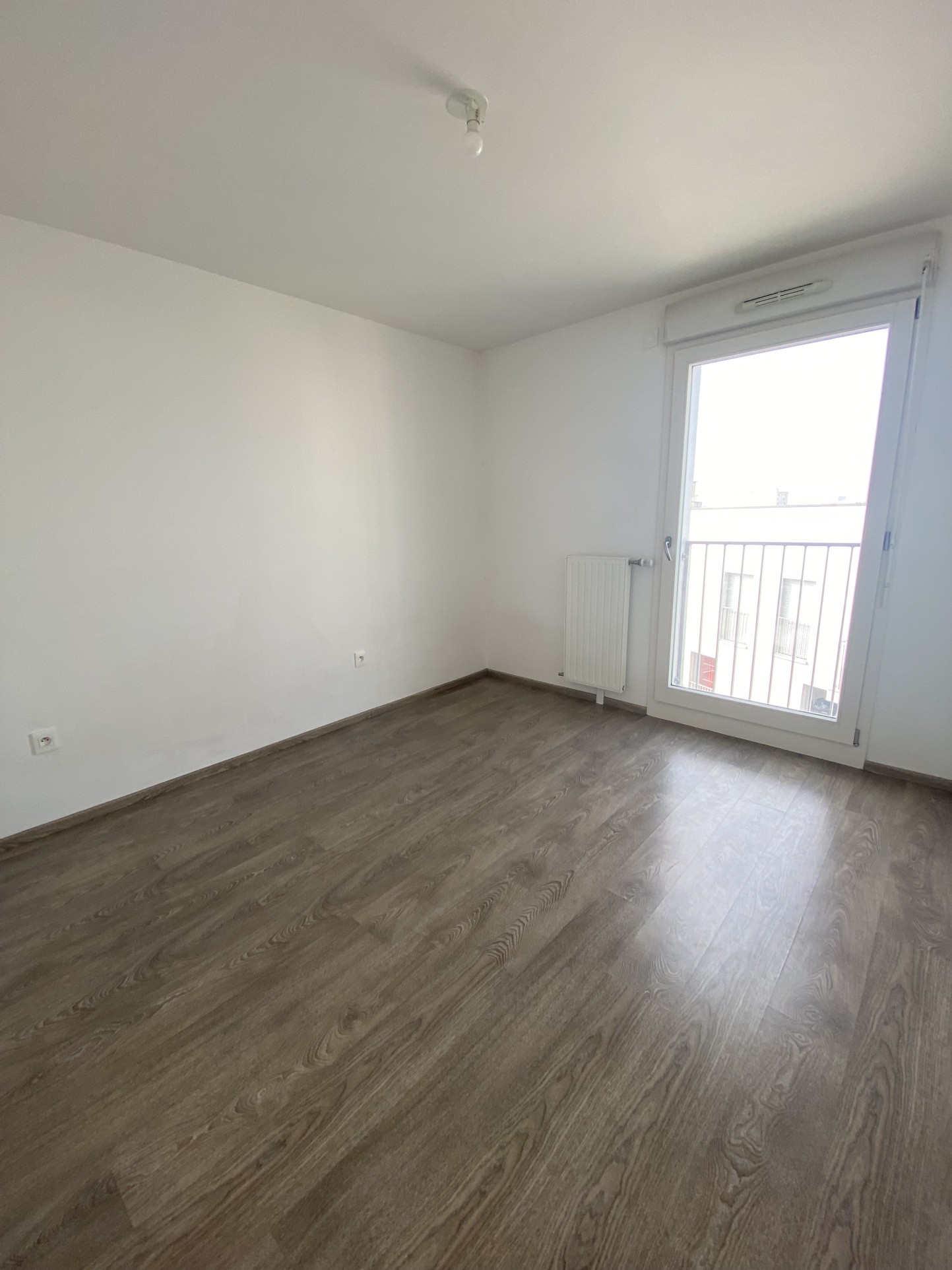 EXCLUSIVITE ! A VENDRE APPARTEMENT PROCHE GARE SAINT DENIS - F4 - 76M2 — photo 9