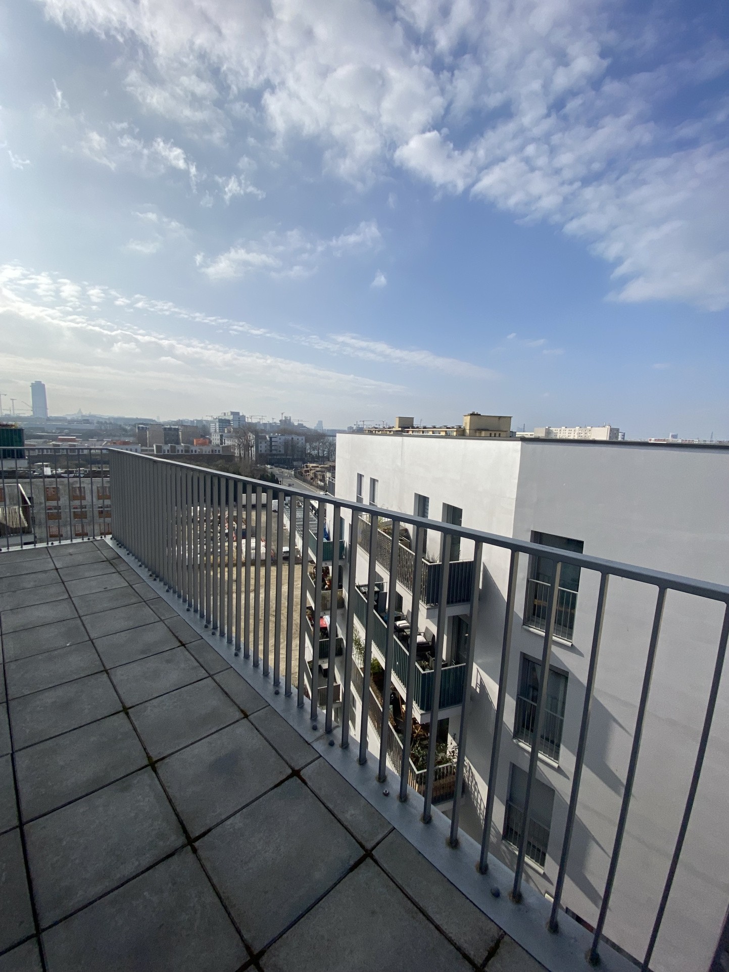 EXCLUSIVITE ! A VENDRE APPARTEMENT PROCHE GARE SAINT DENIS - F4 - 76M2 — photo 7