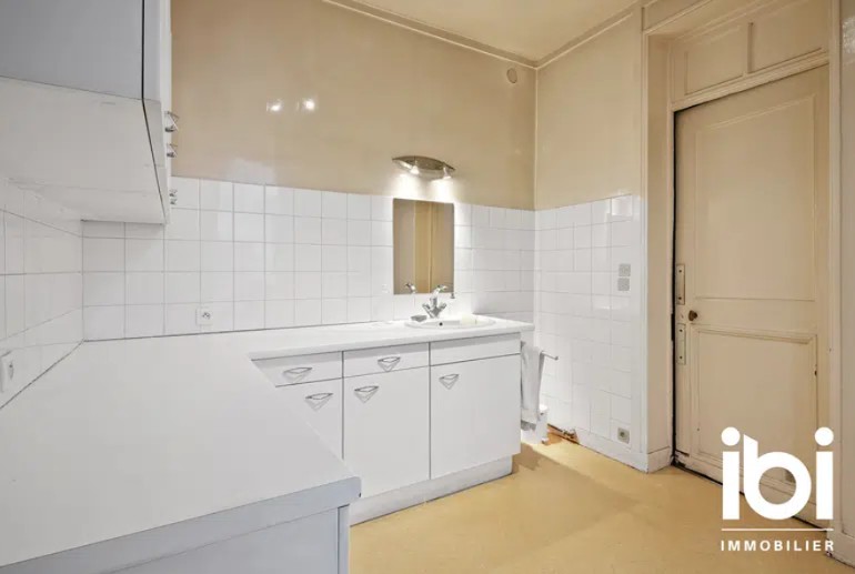A VENDRE   BATIMENT INDEPENDANT A FORT POTENTIEL, USAGE PROFESSIONNEL OU HABITATION - BOIS COLOMBES — photo 5