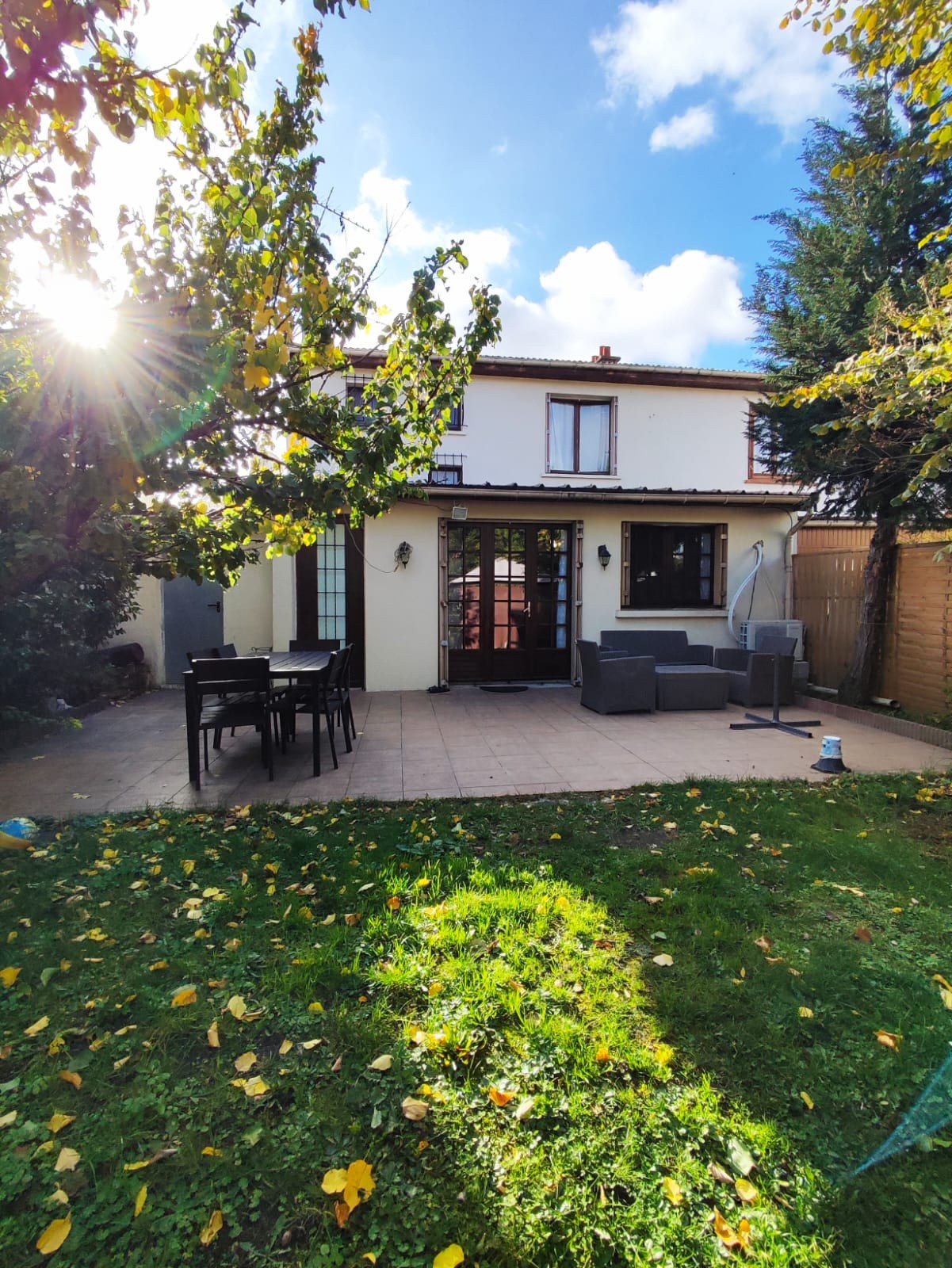 Maison à vendre à Bobigny, 100 m², 6 pièces – photo 1 sur 17