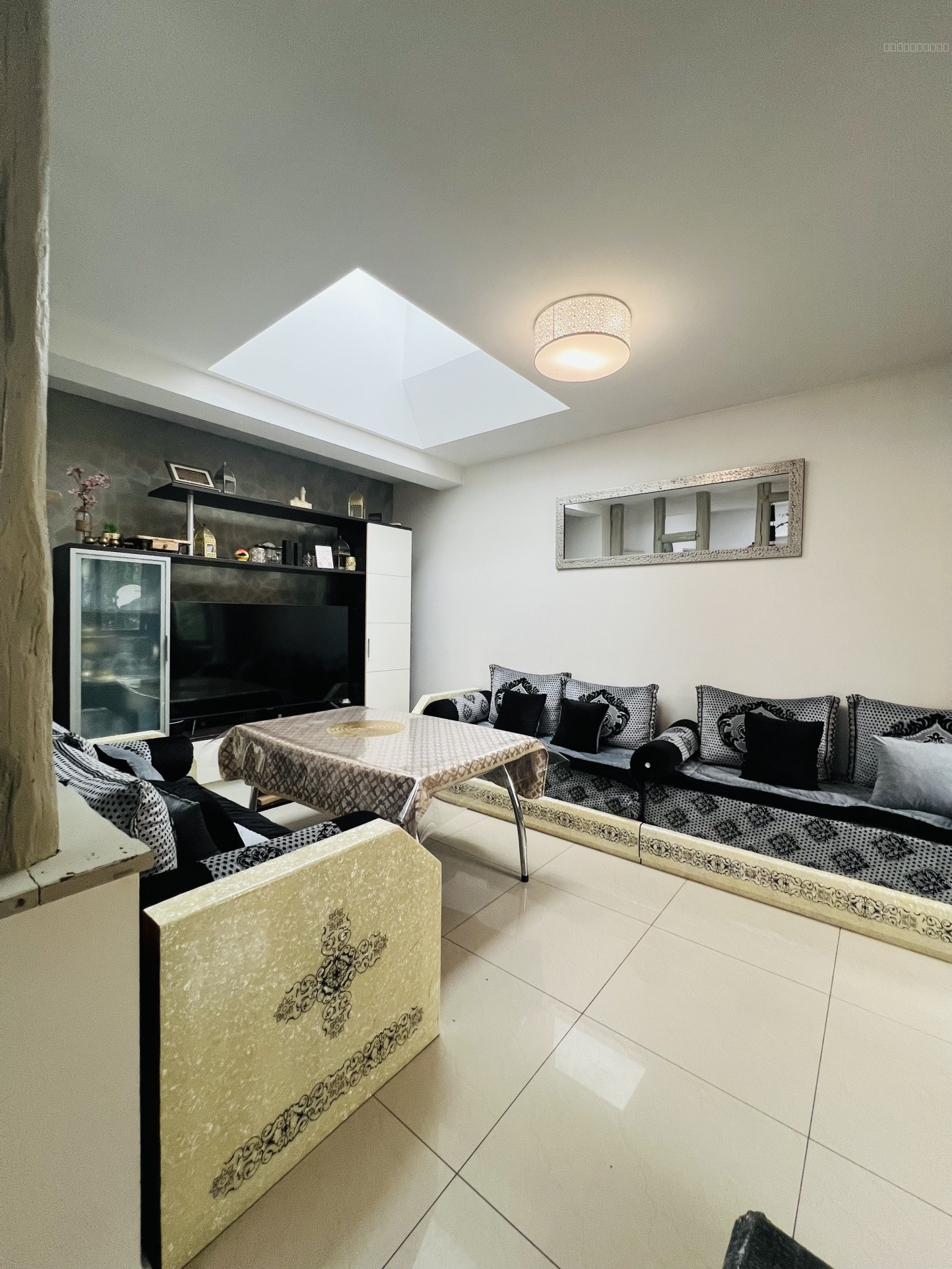 Maison à vendre à Bobigny, 100 m², 6 pièces – photo 3 sur 11