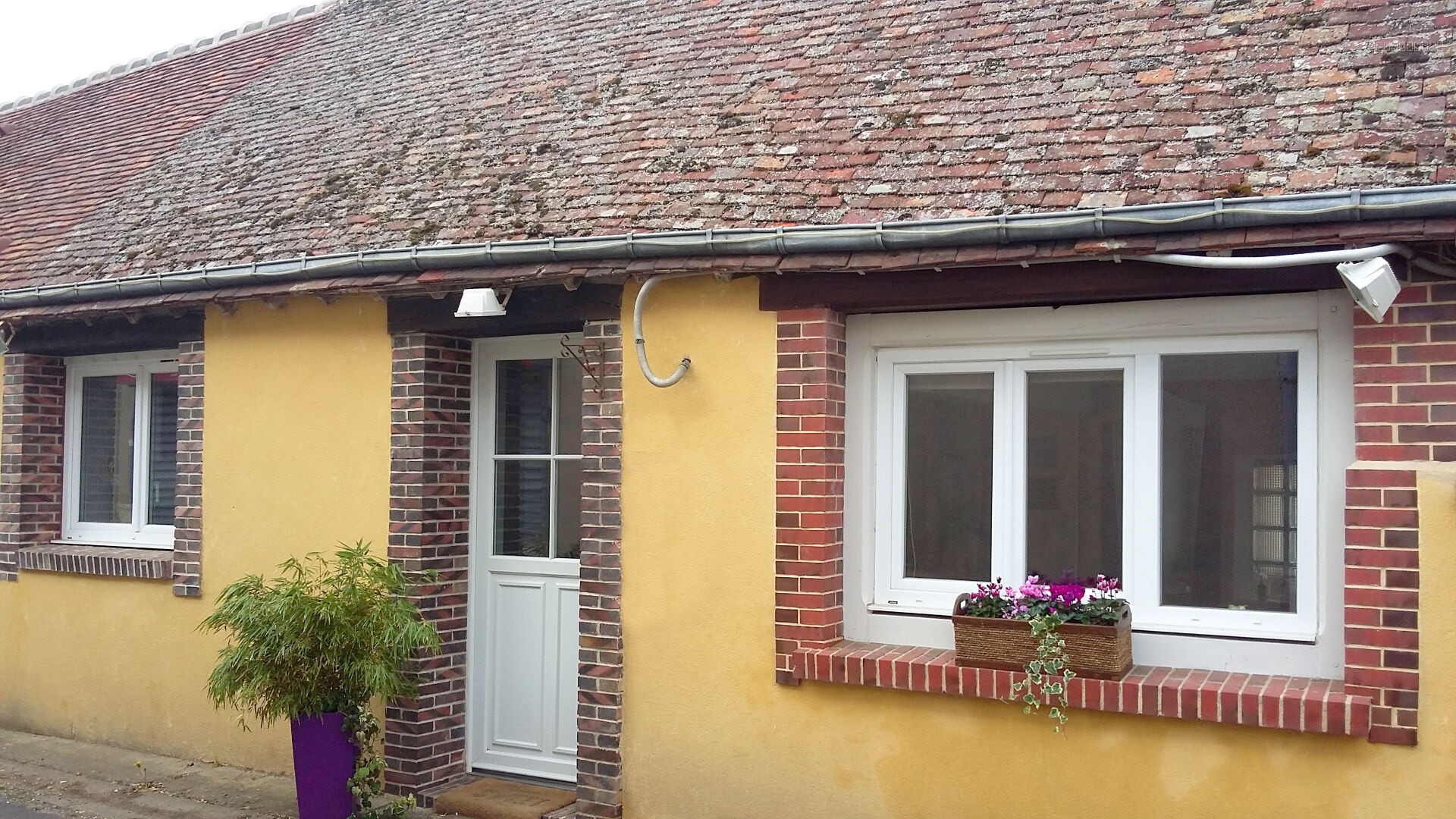 Local commercial à vendre à Dreux, 50 m², 3 pièces – photo 1 sur 5