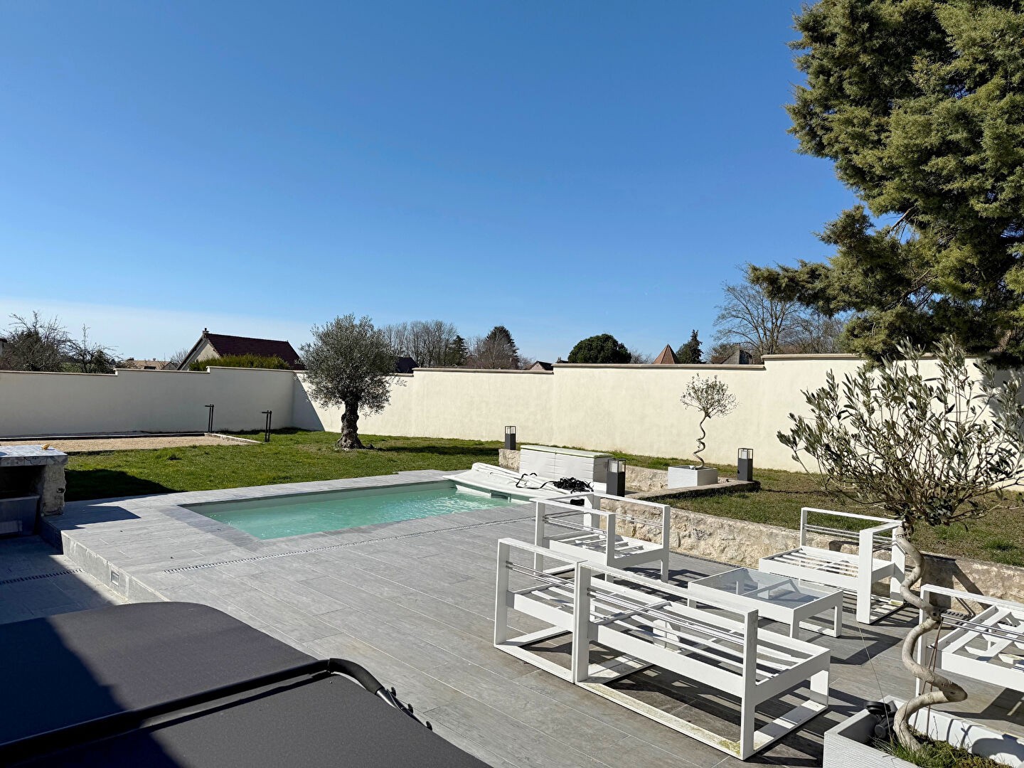 Maison à vendre à Houdan, 500 m², 8 pièces – photo 3 sur 16