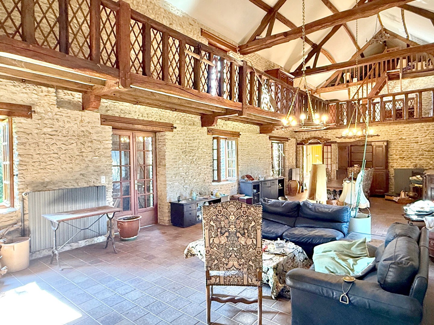 Maison à vendre à Houdan, 700 m², 9 pièces – photo 3 sur 14
