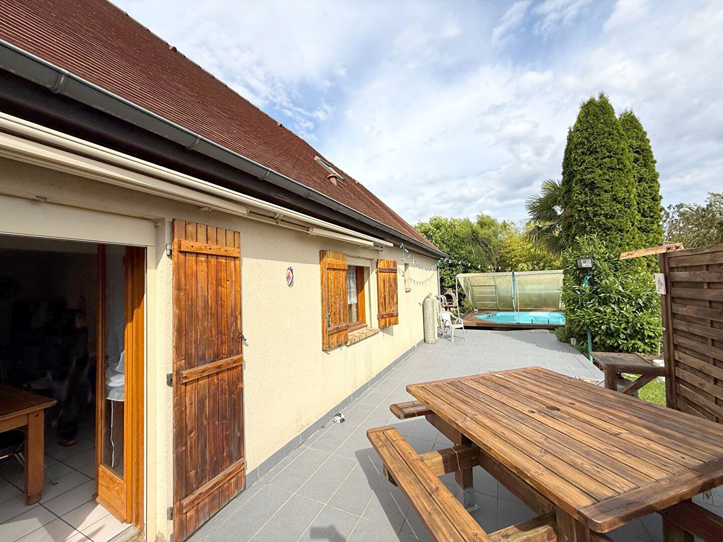 Maison à vendre à Houdan, 500 m², 6 pièces – photo 2 sur 8