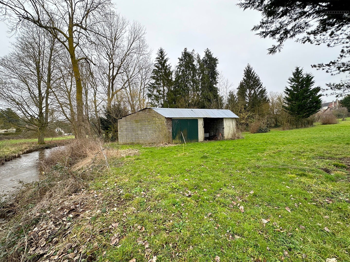 Terrain à vendre à Houdan, 919 m² – photo 1 sur 2