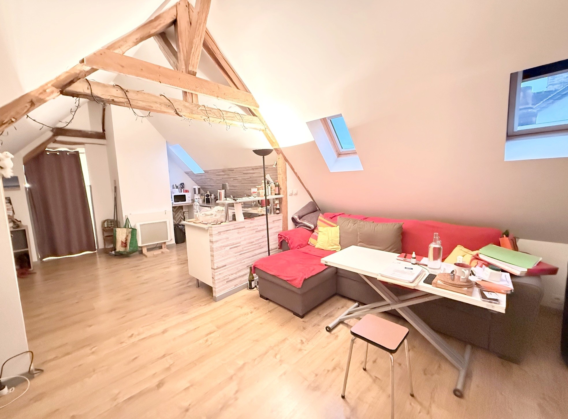 Appartement à vendre à Houdan, 224 m², 3 pièces – photo 1 sur 5