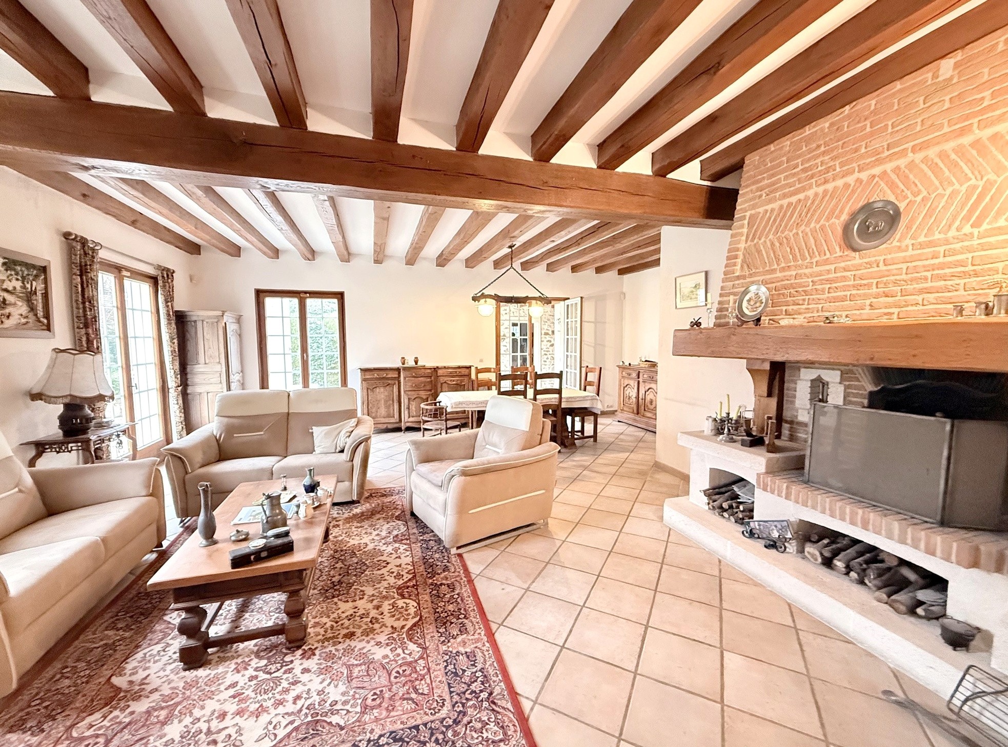 Maison à vendre à Houdan, 750 m², 6 pièces – photo 2 sur 16