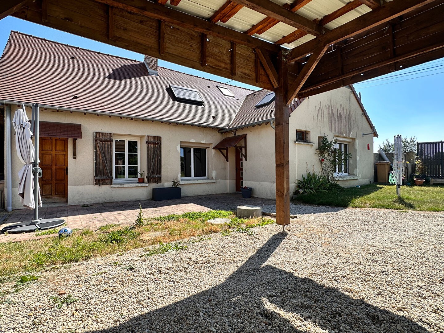 Maison à vendre à Anet, 200 m², 5 pièces – photo 1 sur 12