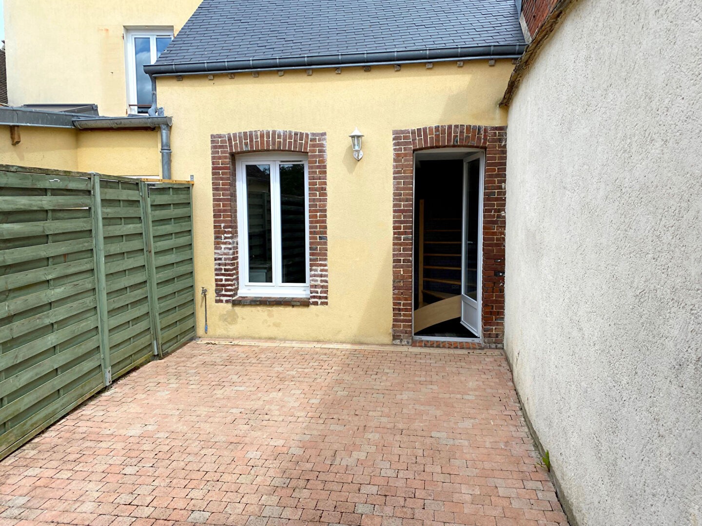 Maison à louer à Houdan, 21 m², 4 pièces – photo 1 sur 11