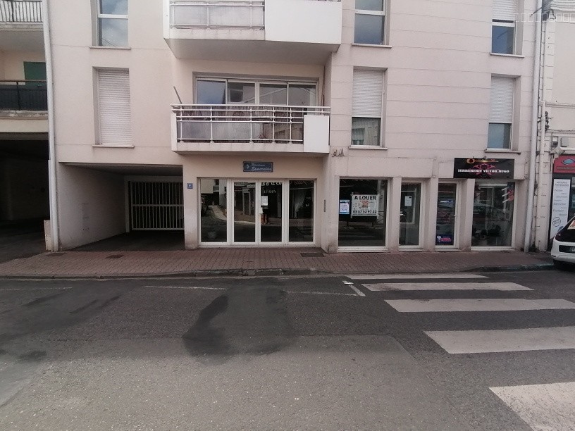 Local commercial à louer à La teste de buch, 23 m² – photo 1 sur 2