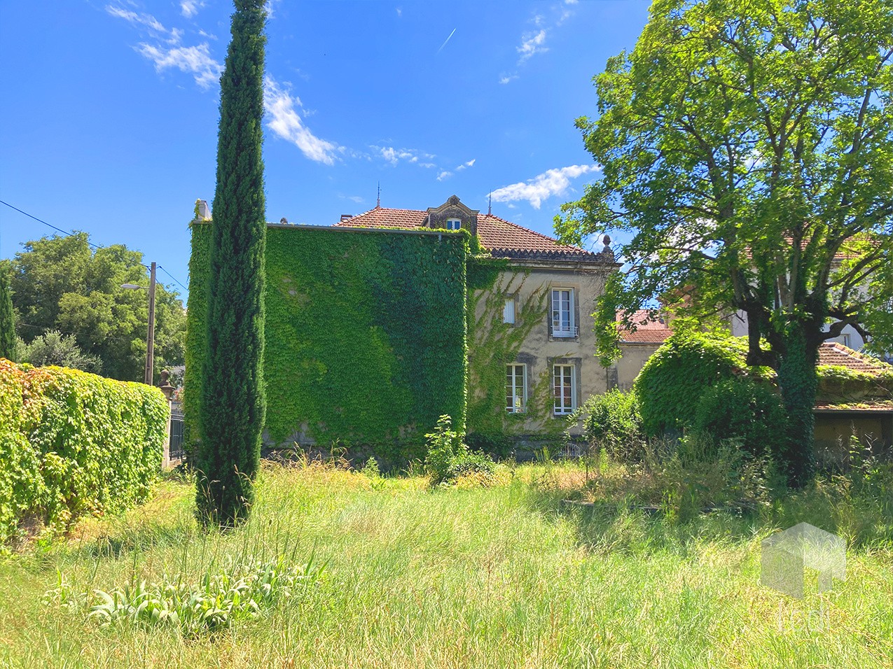 Maison à vendre à Montelimar, 318 m², 14 pièces – photo 2 sur 11