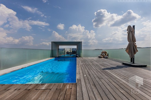 MONTÉLIMAR, loft 190 m2 avec rooftop