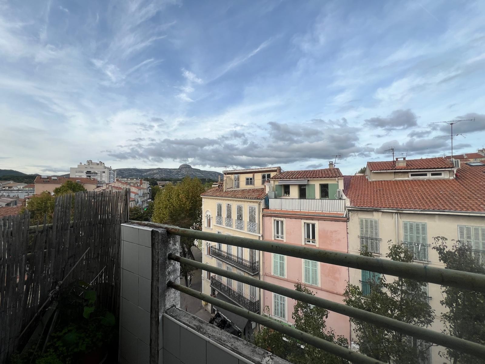 Appartement à vendre à Aubagne, 65 m², 3 pièces – photo 2 sur 6