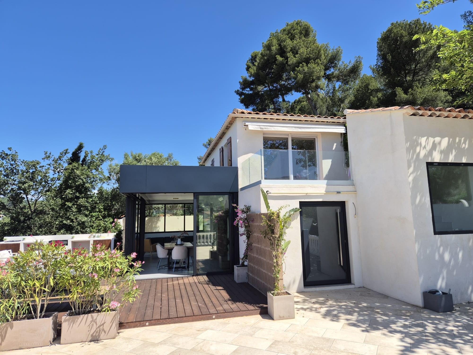 EXCLUSIVITÉ   VILLA CONTEMPORAINE AVEC VUE PANORAMIQUE   LA VALENTINE — photo 14