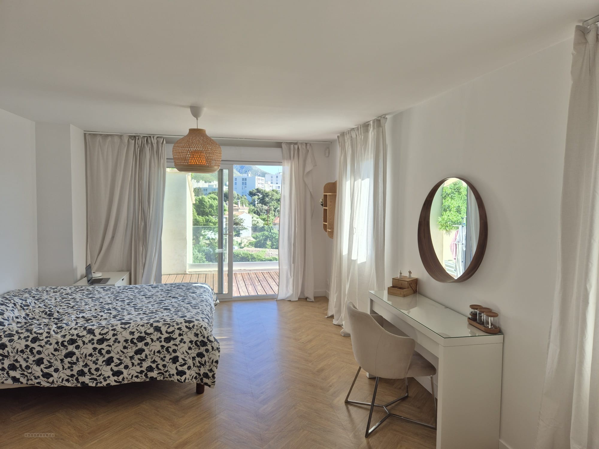 EXCLUSIVITÉ   VILLA CONTEMPORAINE AVEC VUE PANORAMIQUE   LA VALENTINE — photo 8